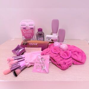 Bundle Ipsy Make Up Bag Cleanser Make Up Brushes Venus Razor Pink